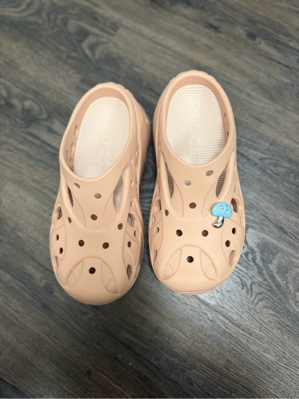 Crocs Women's Caged Pink-Caramel Clog size w8